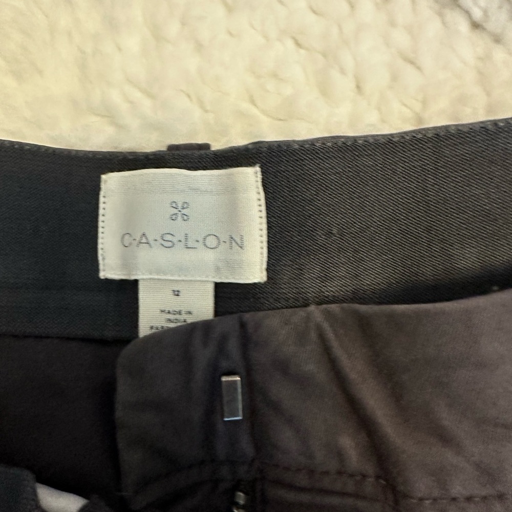 Caslon Polished Twill Shorts Size 12 Dark Gray Stretch Cotton - Picture 4 of 6